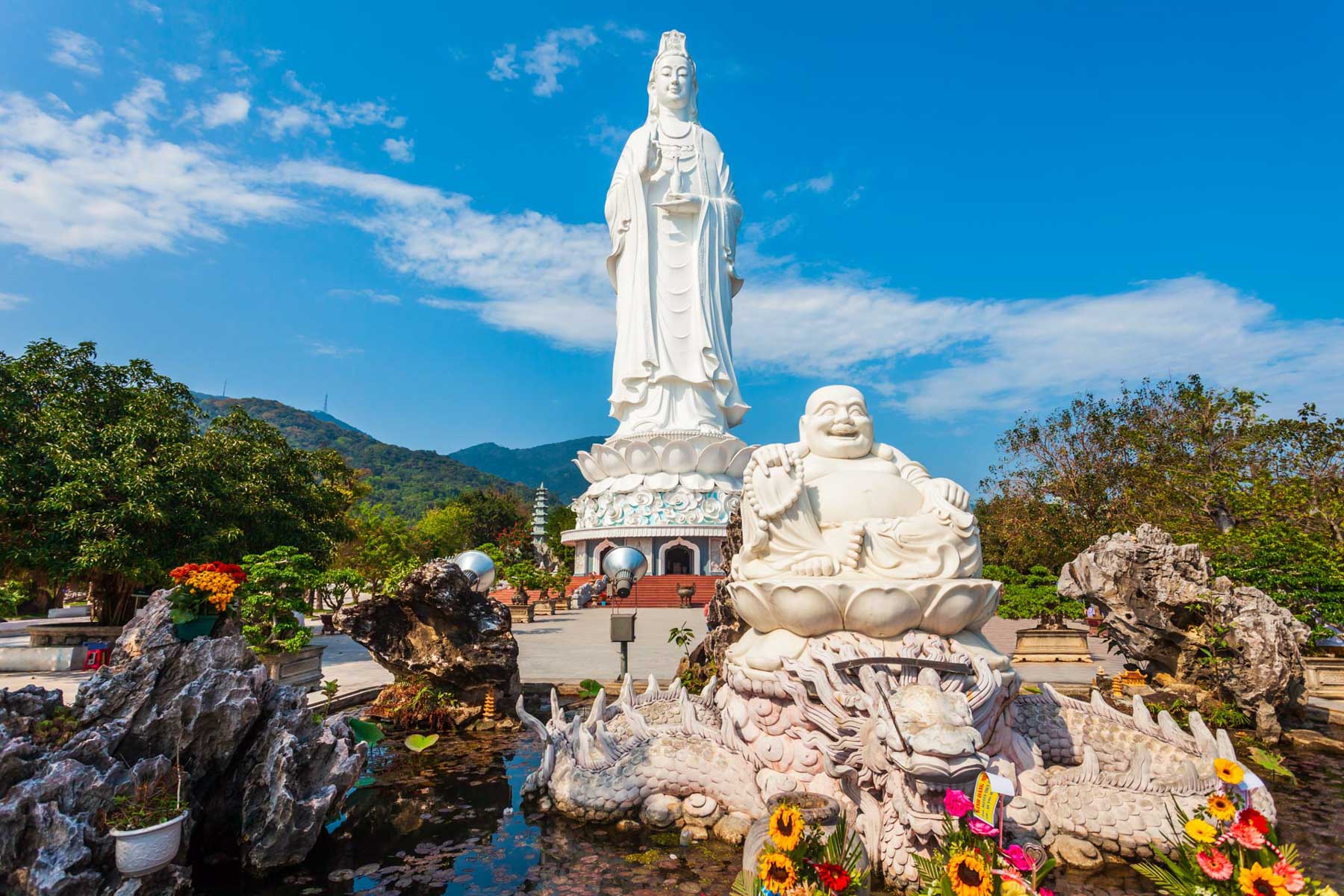 /fm/Files//Pictures/Ido Uploads(1)/Asia/Vietnam/Da Nang/Da Nang - Lady Buddha Linh Ung Pagoda - NS - SS.jpg